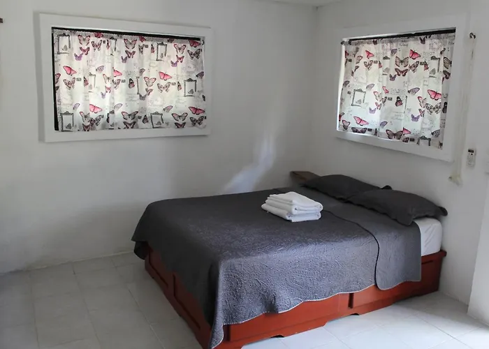 Cabanas La Alborada Hotel *