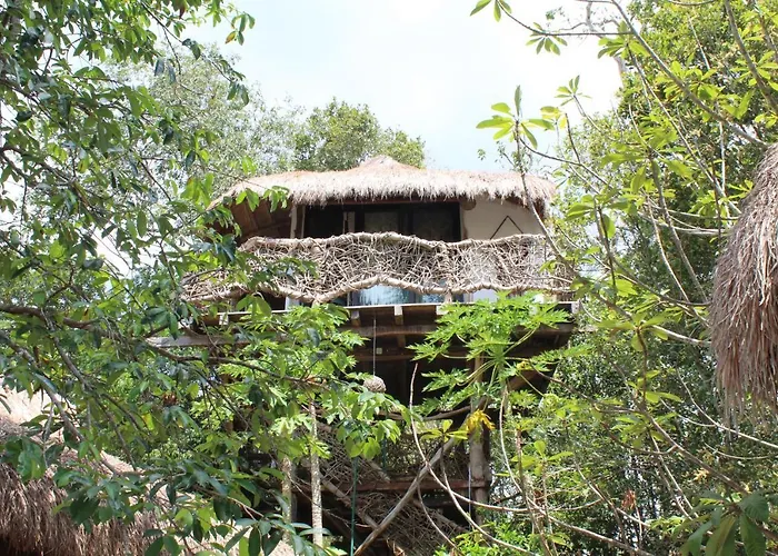 Cabanas La Alborada Hotel